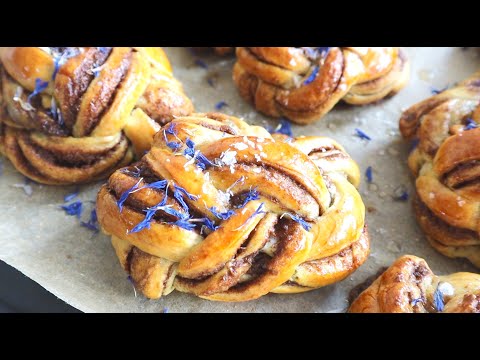 Видео: Шведские булочки с корицей и кардамоном Kanelbullar | Вкуснее синнабонов | Swedish Cinnamon Buns
