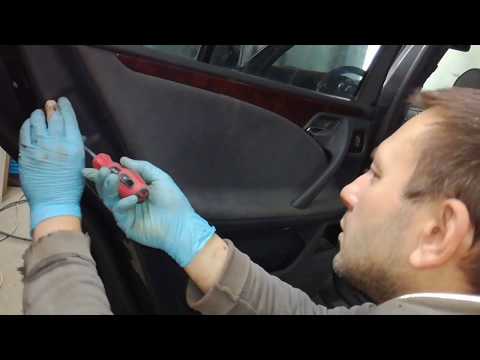 Видео: Як зняти склопідйомник Мерседес w210. (how to change a window lift for glass for Mercedes w210)