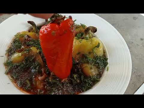 Видео: А вы еще помните, что такое "ТОРГСИН"? Я и мама на хозяйстве.