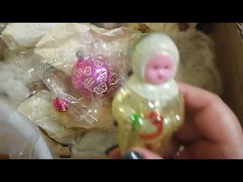 Видео: #асмр Разбираем Новогодние игрушки из Детства🎄#МартаТаро ♥️(тихий голос, шуршание, тригерры)