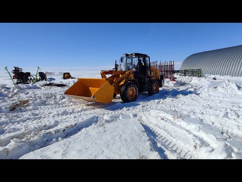 Видео: Погрузчик LonKing и МТЗ 892 с ПТС 4, Вывозка и расчистка снега!(Сезон 2023)