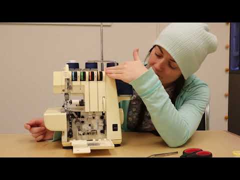 Видео: Заправляем новый старый оверлок! Певица U234