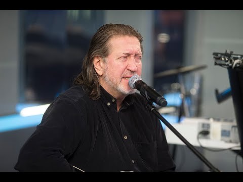 Видео: Олег Митяев - Крепитесь Люди, Скоро Лето (LIVE @ Авторадио)