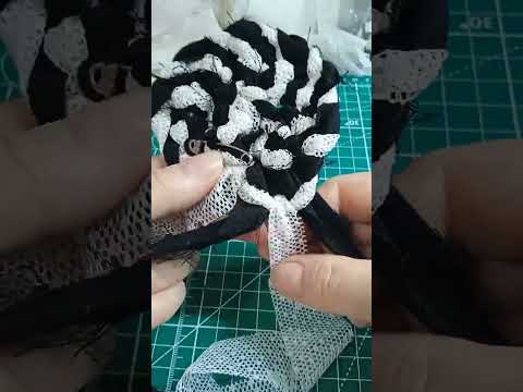 Видео: Плетение основы коврика