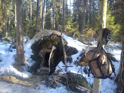Видео: как просушить землянку и сделать светильник