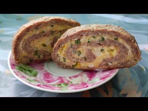 Видео: Мясной рулет с яично-луковой начинкой.