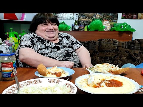 Видео: Вечеря — топтана картопелька з кількою. Кукінг і мукбанг