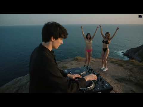 Видео: DJ Appolon - Шаг за шагом