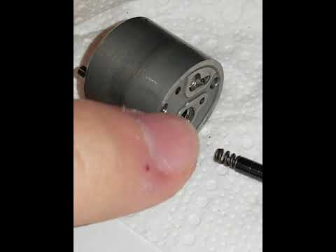 Видео: Kак разобрать форсунку 23670-0r040  Denso . с мотора 2ad-fhv в домашних условиях
