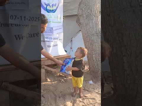 Видео: Газа. 04.11. раздали детское питание детям.Б.Ф SadaqaJariya 