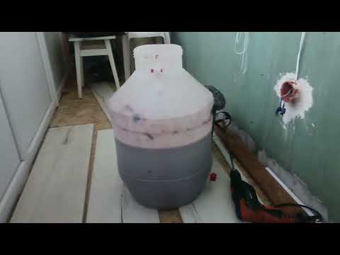 Видео: делаем брагу из винограда , а потом - коньяк.