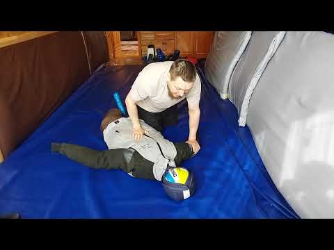 Видео: самодельный манекен для борьбы, греплинга, самбо, джиу-джитсу