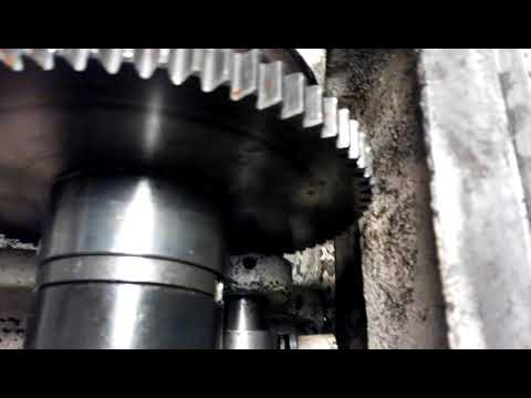 Видео: ИТ-1М, косяки передней бабки.