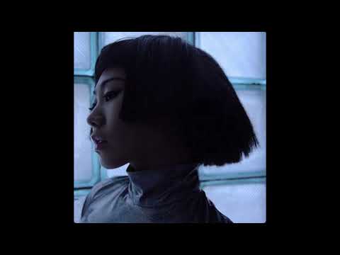 Видео: Ян Гэ - Плачь