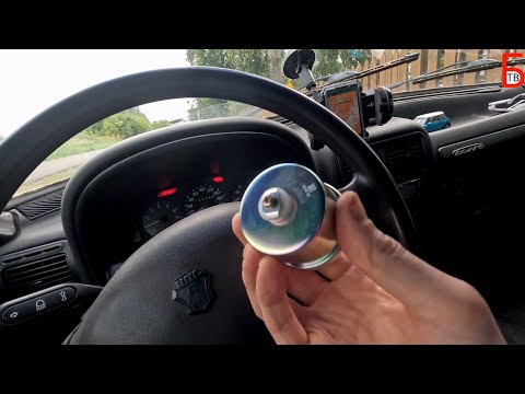 Видео: Замена датчика давления масла (бочонок) на Волге с двигателем ЗМЗ 406