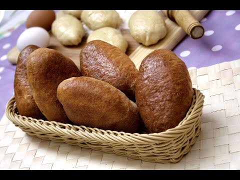 Видео: Пирожки необычным способом. И моя любимая начинка из яиц и зеленого лука.