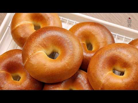 Видео: Лучший рецепт жевательного и мягкого рогалика 🥯 (Ручное замешивание, тестомесильная машина)
