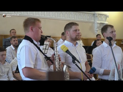 Видео: "Я тихо склонюсь на молитву" квартет братьев