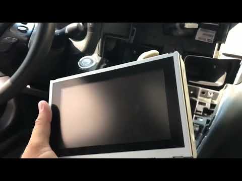 Видео: Замена монитора Infiniti на качественный аналог с подключением Android блока