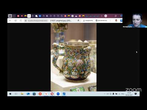 Видео: Русские традиционные промыслы: финифть, изразец и литье колоколов