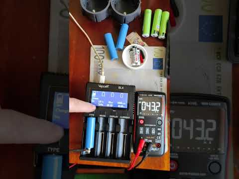 Видео: Зарядний пристрій Vapcell BL4 деякі заміри в домашніх умовах