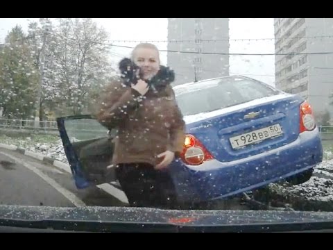 Видео: Женщины за рулем (часть 7) ★ Тематические подборки дтп