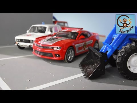 Видео: Мультик про машинки. Игрушки, трактор, полицейский, динозавр. Сборник за март часть 1