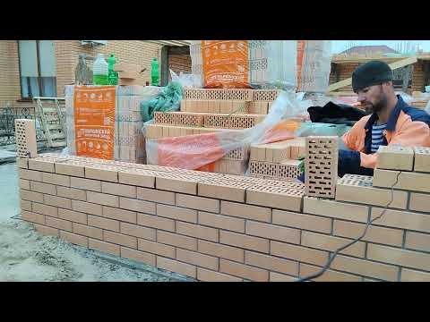 Видео: кладка кирпича- ответ хейтерам