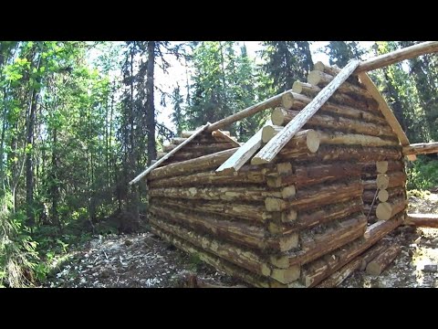 Видео: Строим охотничью избушку. Часть 1