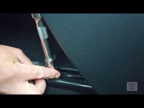 Видео: Как установить накладки на педали и кармашки на Lada Vesta SW cross