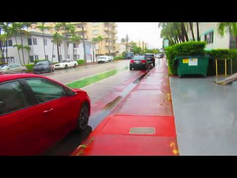 Видео: На пенсии во Флориде. Жизнь в Маями Life in Miami Walking in the Rain. #маями #florida