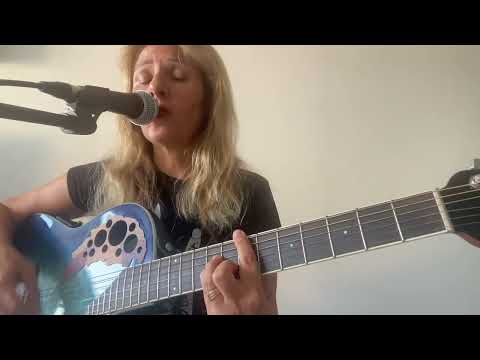 Видео: Наследство (Две праскови и две череши) - Диана експрес | cover by Jenny