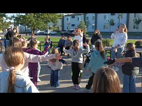 Видео: Флешмоб під час благодійного ярмарку 26 09 2025