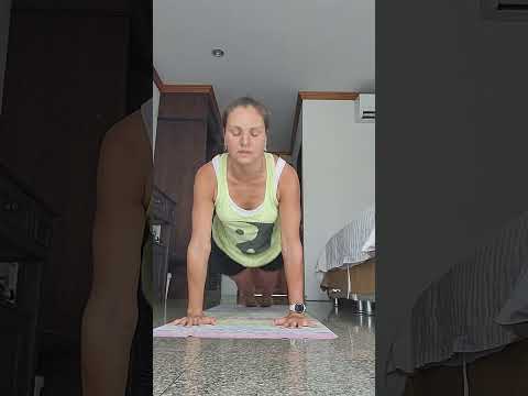 Видео: Йога в отпуске - йога инь/янь- 55 мин практика средний уровень
