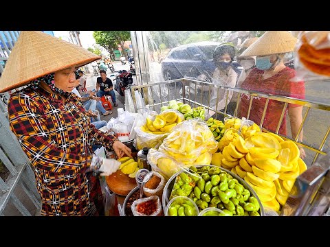 Видео: СКРЫТАЯ вьетнамская уличная еда (Вы не найдете ее на Google Картах)