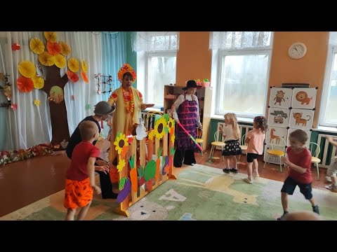 Видео: Игра Пугало физкультурный #праздник #досуг #children #garden #villagelife #сад #gaming #belarus 