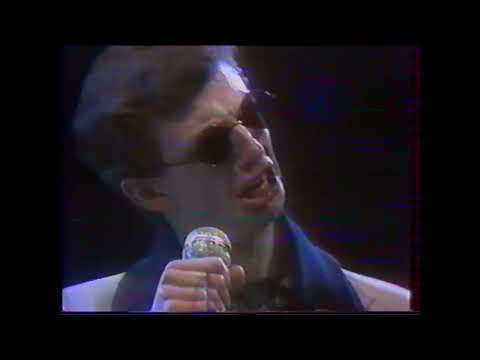 Видео: Нейро Дюбель - Во поле берёза стояла (1992). Первое выступление на ТВ