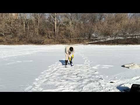 Видео: Шуруповерт для ледобура 160n.m, SunYoung. Заказать можно на Ozon по артикулу: 1963831367