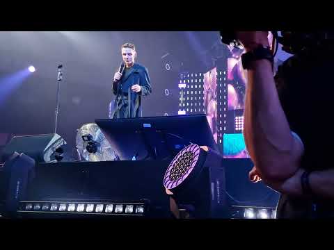 Видео: ТАНЦЫ ЁЛКА МУЗ ТВ Ваня Дмитриенко