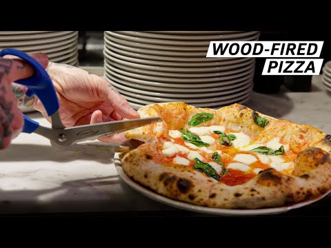 Видео: Как Una Pizza Napoletana стала пиццей №1 в мире — приготовленной вручную