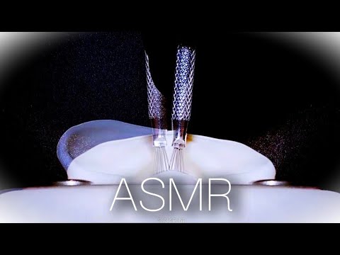 Видео: ASMR: идеальная комбинация для чистки ушей, которая поможет вам, когда вы не можете заснуть