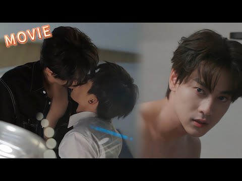 Видео: ревность, расставание, страстное признание – совместное купание застукал друг!💕