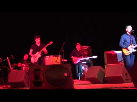 Видео: Вячеслав Бутусов. "Кончится лето". Абакан. 03.10.2011