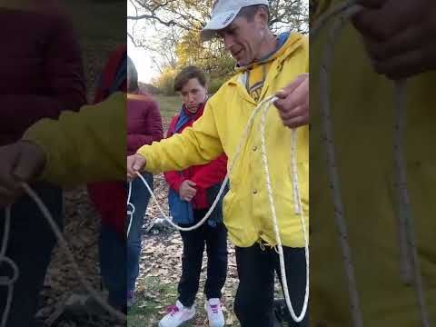 Видео: Как собрать верёвку в бухту