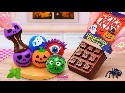 Видео: 🎃Рецепт торта «Волшебный шоколад против KitKat»🎃Жуткий миниатюрный десерт на Хэллоуин | Mina Swee...