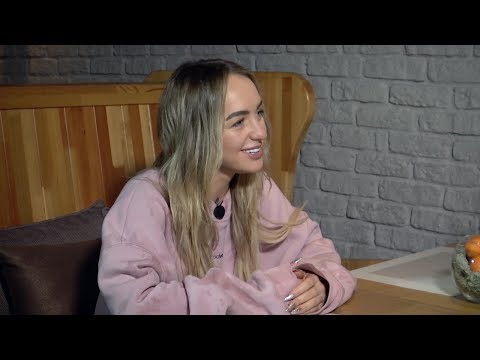 Видео: Певица Мари Краймбрери: мне стало стыдно за то, что меня узнают на улице