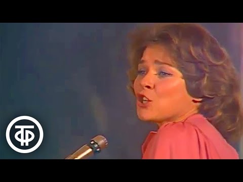 Видео: Лариса Голубкина "О, позабудь былые увлеченья". Театральные встречи (1977)