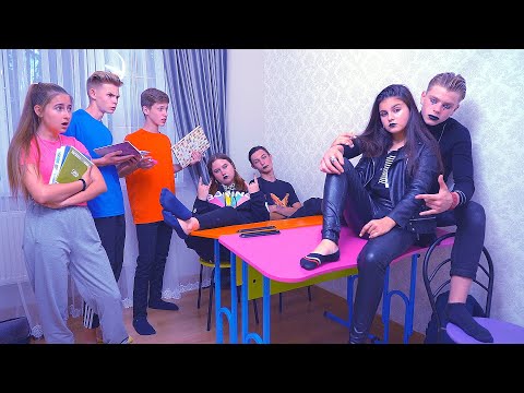 Видео: ГОТЫ В ШКОЛЕ!!! ЧТО ПРОИЗОШЛО С УЧЕНИКАМИ?