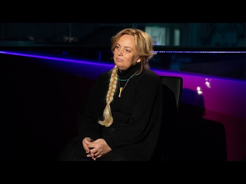 Видео: Ольга Ускова: «Рабовладение мы скоро заменим на роботовладение» // Час Speak