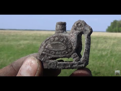 Видео: Нашел 2 бугорка и давай их долбить.